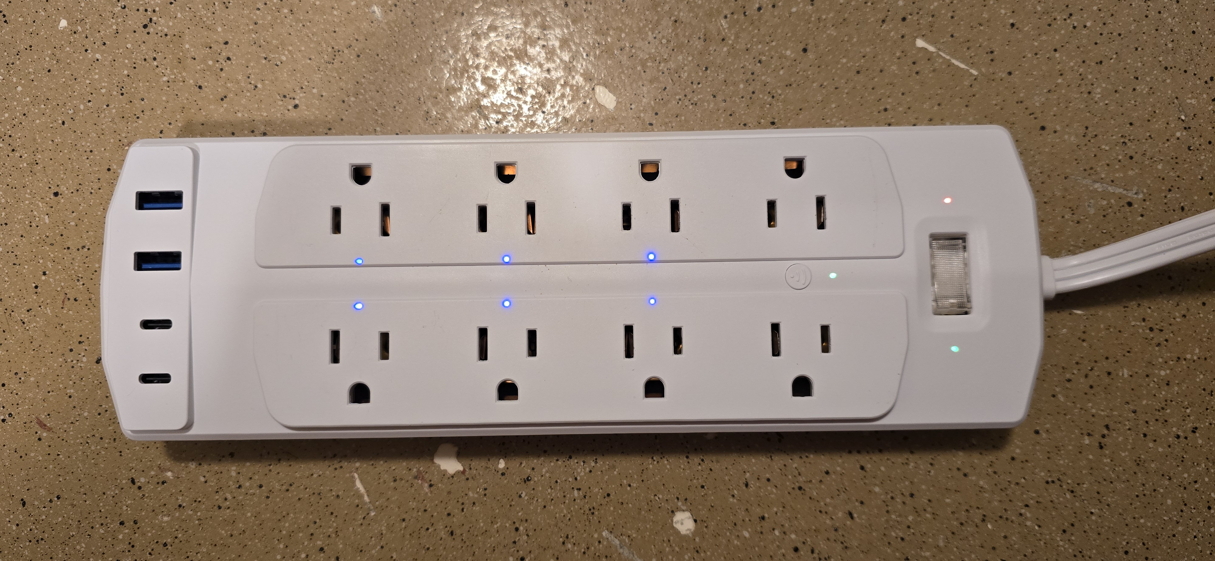 Yozisital Surge Protector with Six Smart Outlets Yozisital Surge Protector with Six Smart Outlets